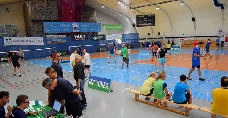 Turnieje badmintona w Warszawie dla dorosłych, dzieci i młodzieży - Badmintomania! Cup